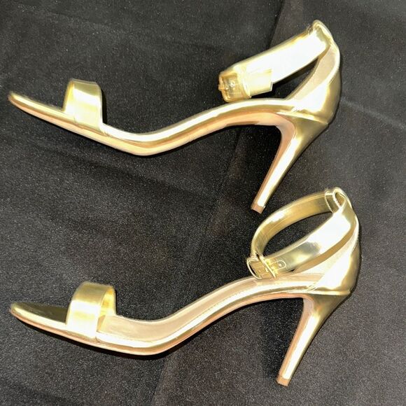 J. CREW Elegant Gold Women's Heels w/ Ankle Strap Size 11 - Picture 5 of 9